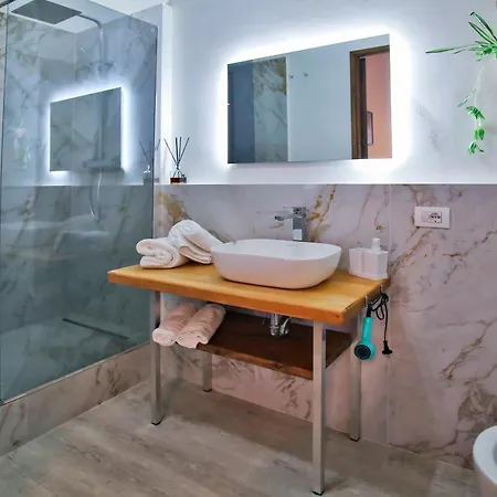 Tiritu Apartment *